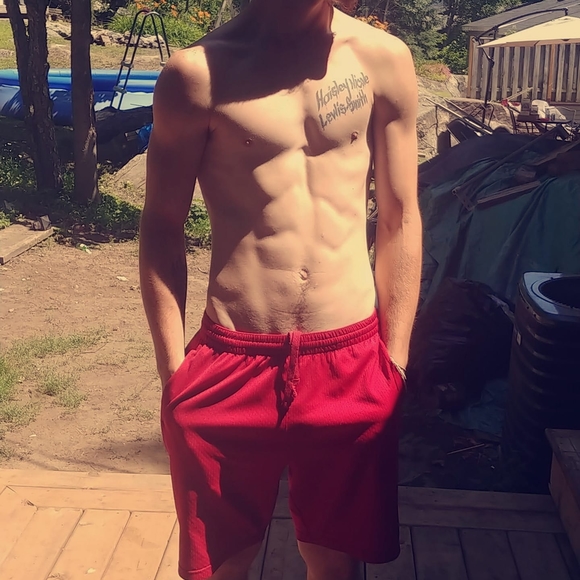 Meet your Posher, Cealus - Picture 1 of 1